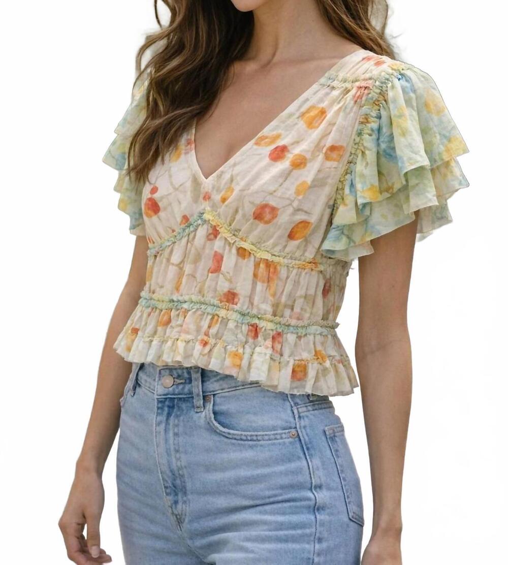 NEW MYSTREE flutter sleeve mesh tiered top in butter & green